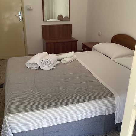 Hotel Villa Alexandra بيلاريا-إيجيا مارينا المظهر الخارجي الصورة